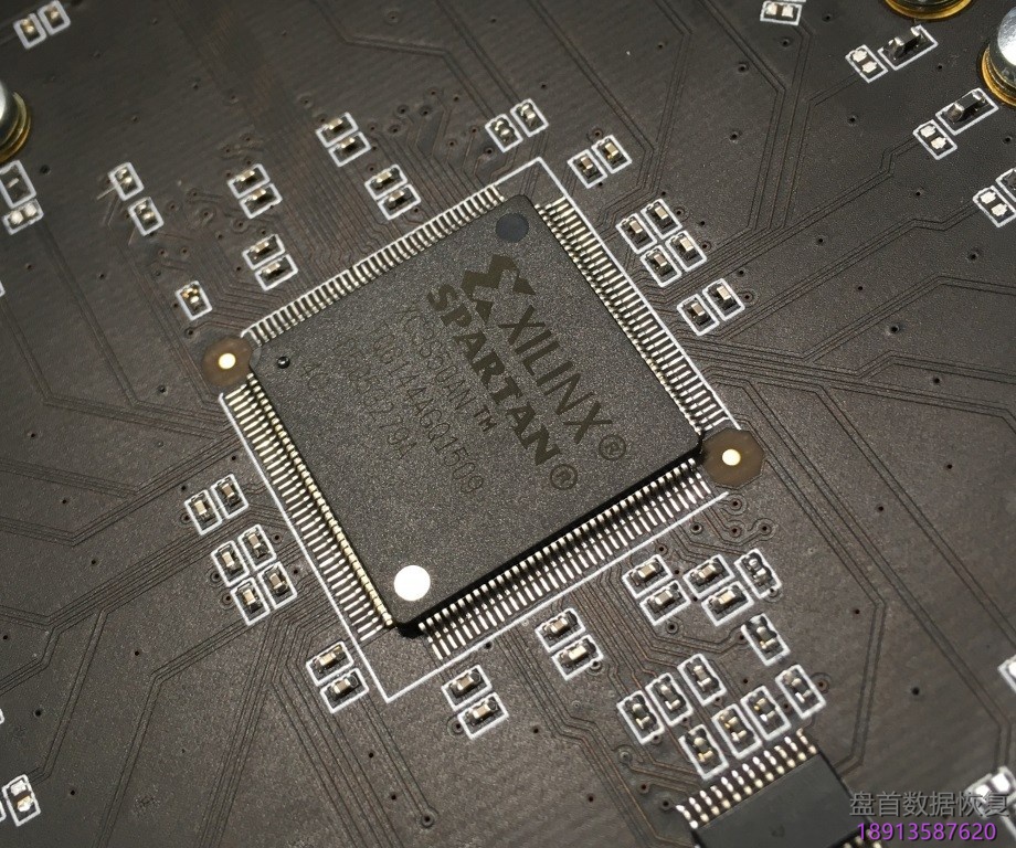 如何使用 PC-3000 Flash 蜘蛛板适配器