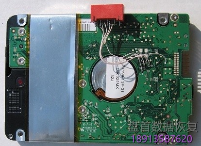 如何将原装西部数据WD移动硬盘的USB接口改成SATA接口进行固件读取数据恢复操作 如何将原装西部数据WD移动硬盘的USB接口改成SATA接口进行固件读取数据恢复操作