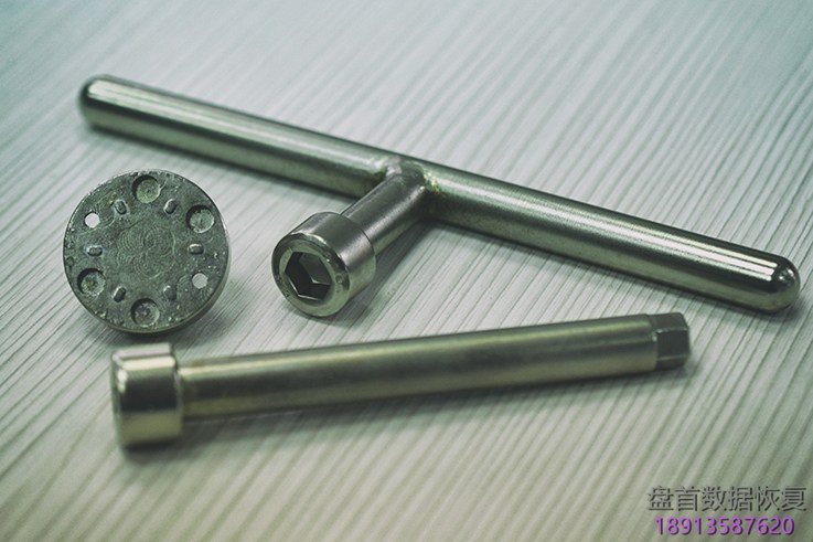 硬盘数据恢复特定工具 硬盘数据恢复设备额外需要的特定工具