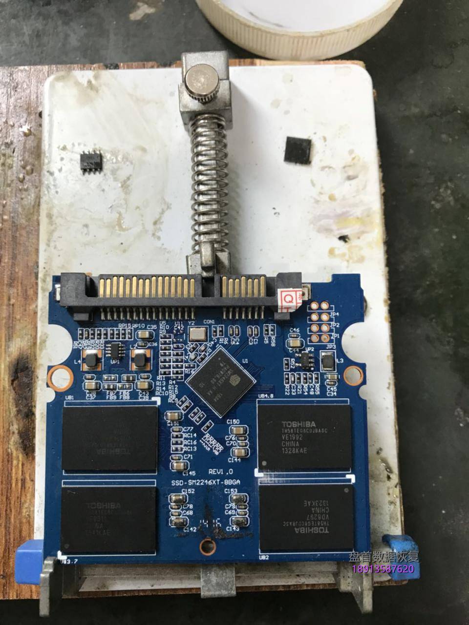 金士顿sv300s37a假的ssd固态硬盘掉盘不识别sm2246xt主控芯片拆芯 金士顿SV300S37A假的SSD固态硬盘掉盘不识别SM2246XT主控芯片拆芯片数据恢复成功