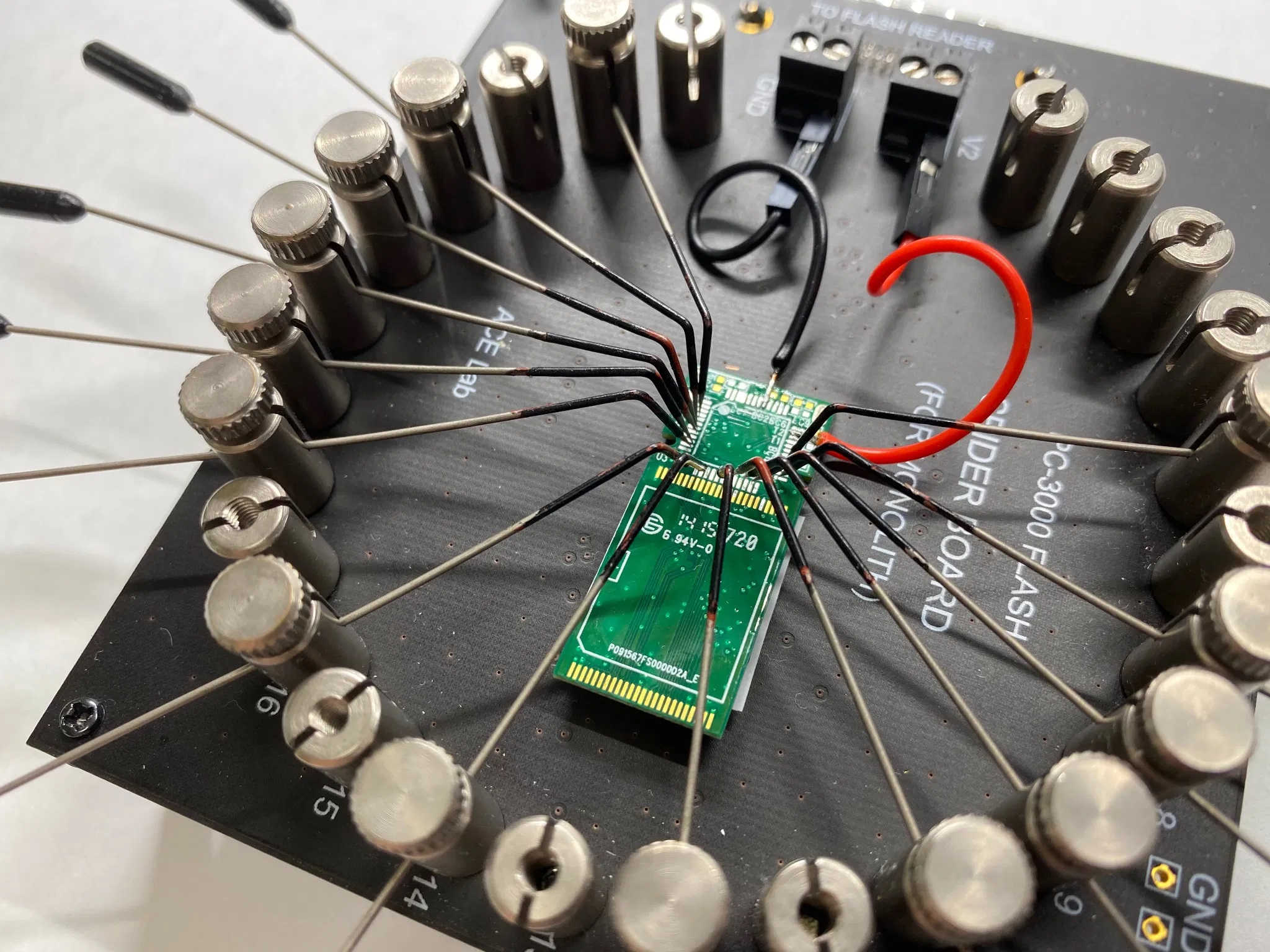 PC-3000 Flash如何将COB(黑牛屎芯片)的存储芯片从NAND闪存驱动器中恢复数据