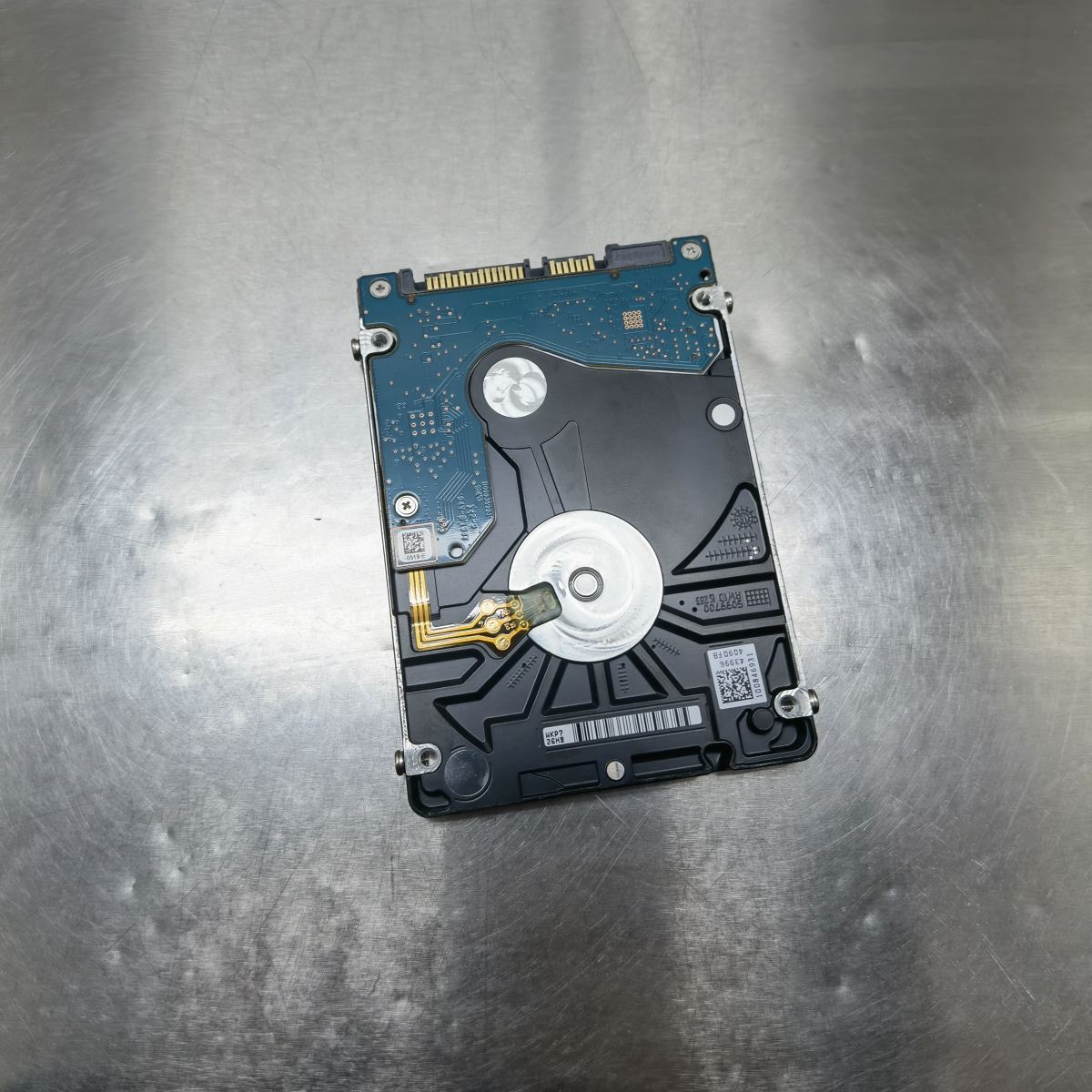 希捷1TB移动硬盘ST1000LM035型号识别正常无法识别容量如何修复并恢复数据?